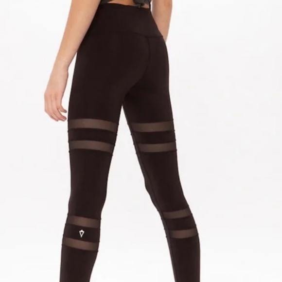 Ivivva By Lululemon Rhythmic Tight Se Mesh Stripe Leggings Size 12 Black Dance - Picture 2 of 10